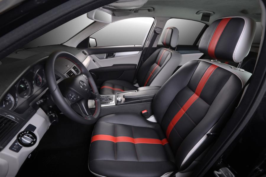 Интерьер Mercedes-Benz C-Class by Carbon Motors 2016 года  (фото 3 из 17)